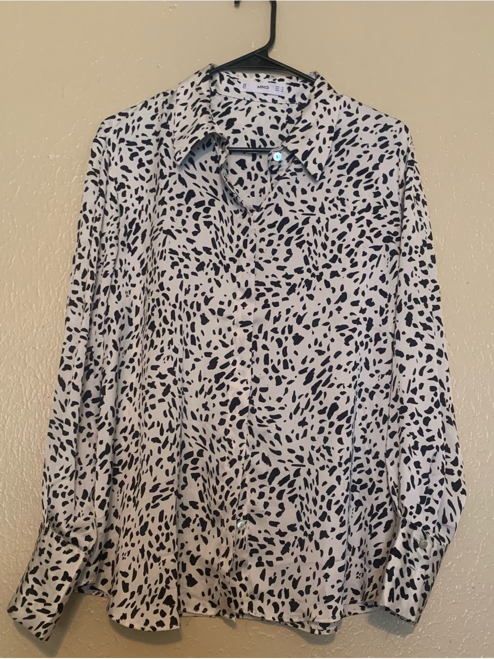 Mango White/Black Pattern Button-Up Shirt (XL)